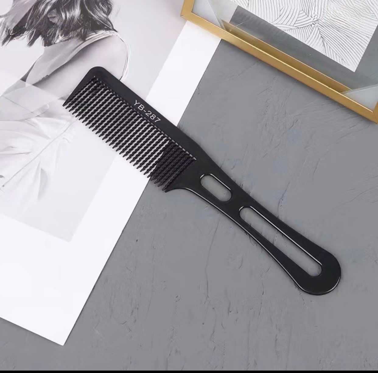 Lược TONY&GUY Carbon chuyên cắt tóc nam